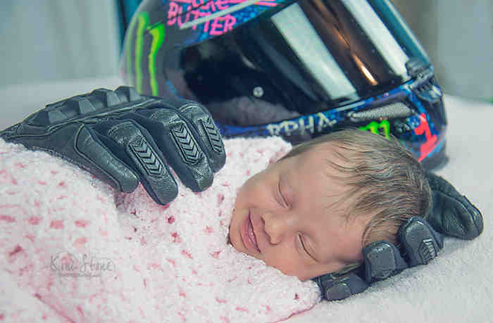 Woman Wraps Late Fiance’s Riding Gloves Around Their Newborn…