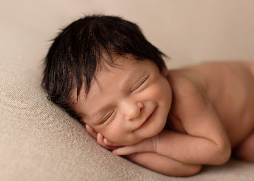 She Laid 21 Babies For A Photoshoot. Her End Results? Simply Priceless!