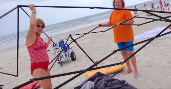 Man Sees Two Women Stealing His Family’s Beach Gear.…