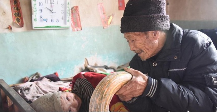 For 56 Years This Man Has Been Taking Care Of His Paralyzed Wife… This Is True Love!