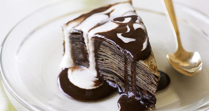 Don’t Know What To Make This Christmas? Check Out This Heavenly Chocolate Crepe Cake!