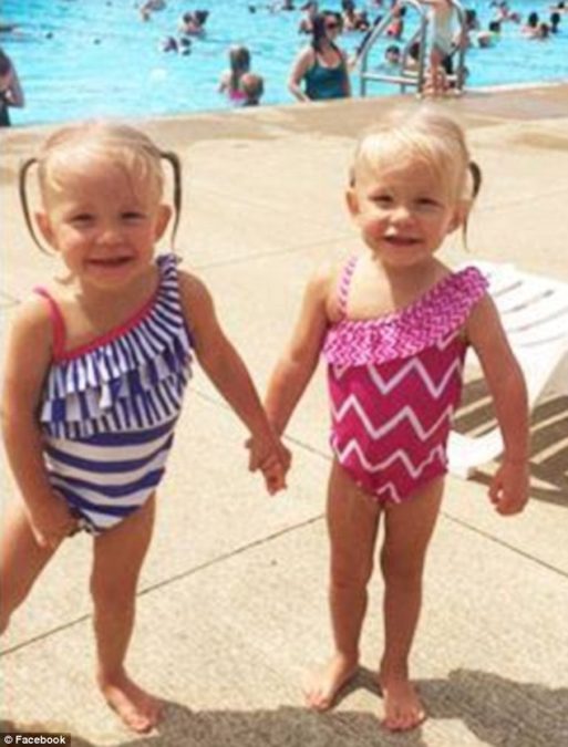 Twin Sisters From Ohio Are Born Holding Hands; 5…